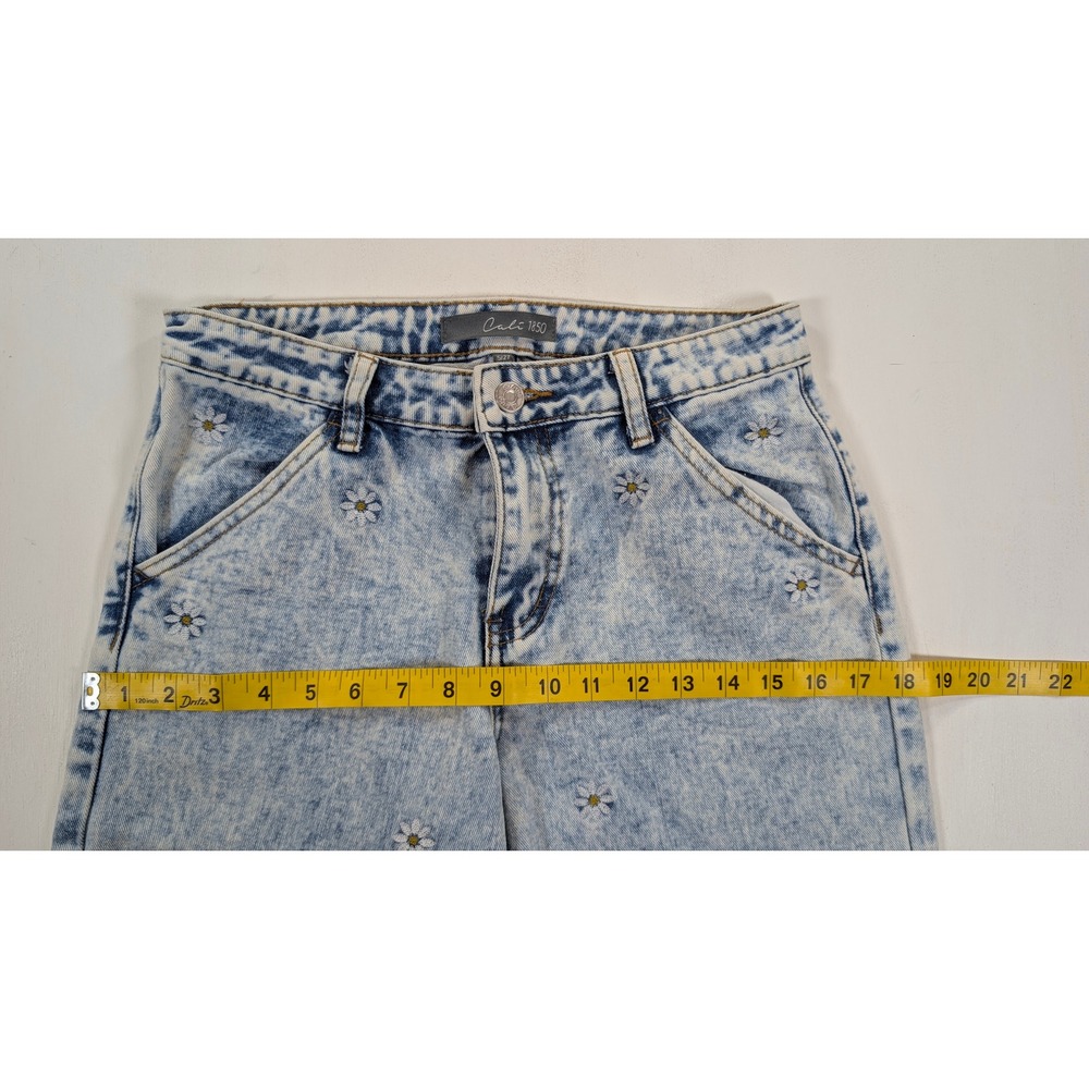 Cali 1850 Womens Acid Wash Daisy Embroidered Straight Leg Jeans Blue Size 5/27 - Picture 5 of 11